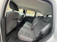 Ford C-Max ZETEC 11