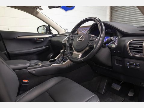 Lexus NX 2.5 300h GPF Premium SUV 5dr Petrol Hybrid E-CVT 4WD Euro 6 (s/s) (197 ps) 80