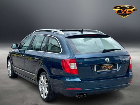 Skoda Superb 2.0 Superb Elegance TDI CR 5dr - NATIONAL DELIVERY* 5