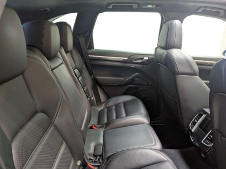 Porsche Cayenne 4.8 Cayenne V8 T Tiptronic S 4WD 5dr 45