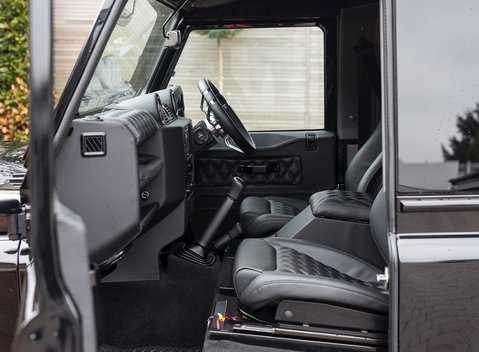 Land Rover Defender 90 Urban Truck 14