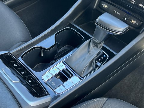 Hyundai TUCSON T-GDI PREMIUM DCT MHEV 28