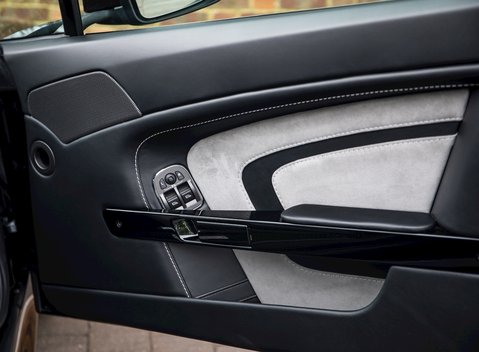 Aston Martin V12 Vantage S 18