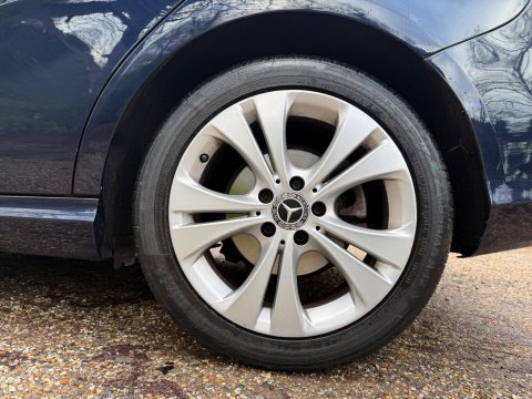 Mercedes-Benz B Class 2.1 B200d Sport (Executive) 7G-DCT Euro 6 (s/s) 5dr 27