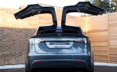 Tesla Model X X P100 23