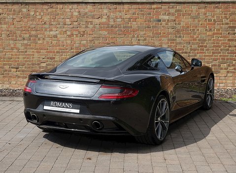 Aston Martin Vanquish 20