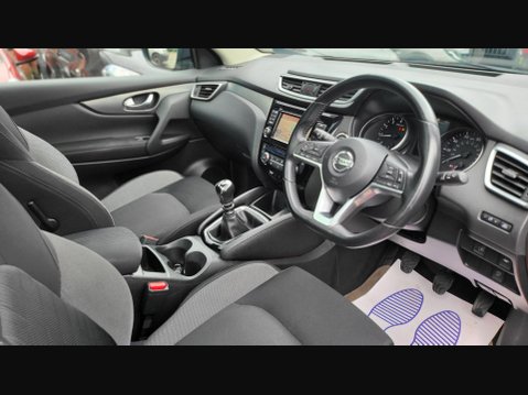 Nissan Qashqai N-CONNECTA DIG-T 2