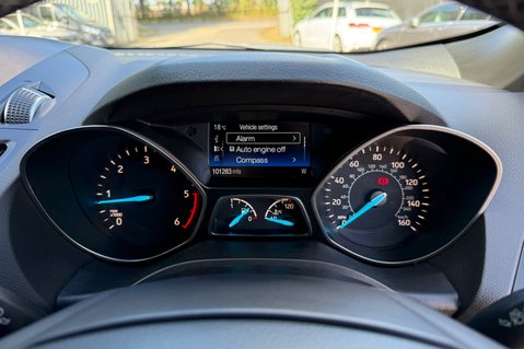 Ford Kuga ST-LINE TDCI - FULL SERVICE HISTORY WITH 9 STAMPS! - NEW MOT 38