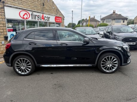 Mercedes-Benz GLA GLA 180 AMG LINE EDITION 8
