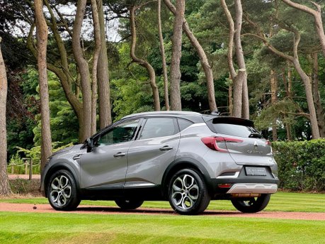 Renault Captur TECHNO E-TECH 37