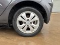 Kia Carens 2.0 CRDi SR 5dr (7 Seats) 23