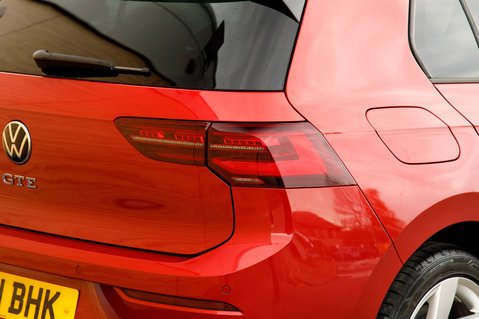 Volkswagen Golf GTE DSG 9