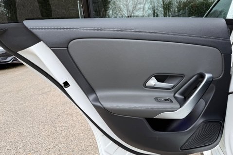 Mercedes-Benz CLA Class CLA 180 AMG LINE PREMIUM AUTOMATIC - ONE OWNER -APPLE CAR PLAY -VATQ 24
