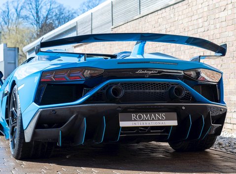 Lamborghini Aventador SVJ LP 770-4 Roadster 36