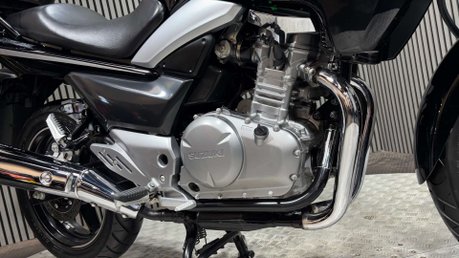 Suzuki Inazuma GW 2014 ONLY 6K MOT SEPTEMBER 2027 WARRANTY A2 READY 250CC 32