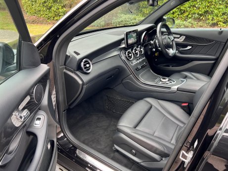 Mercedes-Benz GLC 2.1 GLC250d AMG Line (Premium) G-Tronic+ 4MATIC Euro 6 (s/s) 5dr 90