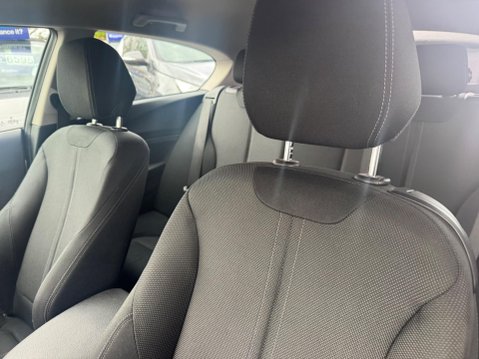 BMW 1 Series 1.5 118i Sport Euro 6 (s/s) 3dr 30