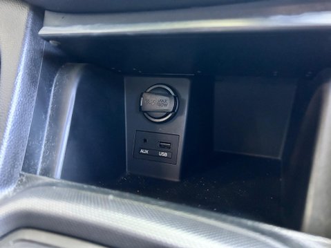 Hyundai i10 PREMIUM 21