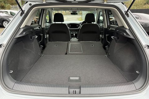 Volkswagen T-Roc SEL TSI EVO DSG -WHITE SILVER -PAN ROOF -CAMERA -WINTER PACK  58