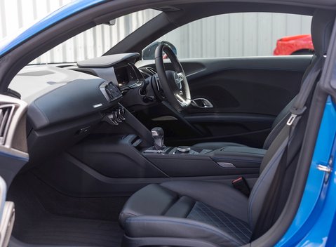 Audi R8 V10 Plus 14