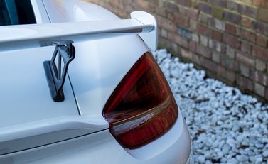 Porsche Cayman GT4 12