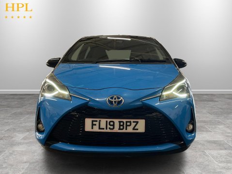 Toyota Yaris 1.5 VVT-h Cyan Bi-Tone Hatchback 5dr Petrol Hybrid E-CVT Euro 6 (s/s) (100 2
