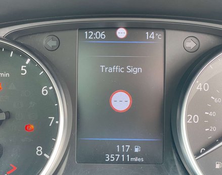 Nissan Qashqai 1.3 Qashqai N-Motion DiG-T 5dr 26