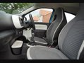 Renault Twingo 1.0 SCe Dynamique Euro 6 (s/s) 5dr 23