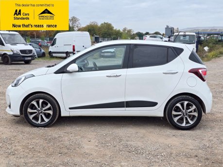 Hyundai i10 1.2 Premium SE Hatchback 5dr Petrol Auto Euro 6 (87 ps) 4