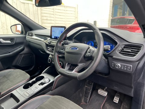 Ford Kuga 2.5 EcoBoost Duratec 14.4kWh ST-Line X SUV 5dr Pet 19