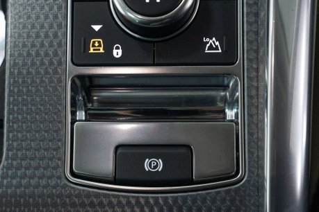 Land Rover Range Rover Sport 3.0 Range Rover Sport HSE Dynamic SDV6 Auto 4WD 5dr 30