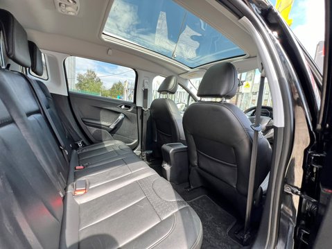 Peugeot 2008 BLUE HDI S/S FELINE MISTRAL 62