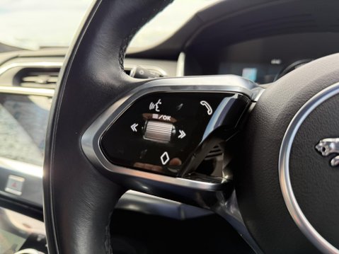 Jaguar I-Pace 400 90kWh HSE Black SUV 5dr Electric Auto 4WD (400 ps) 39