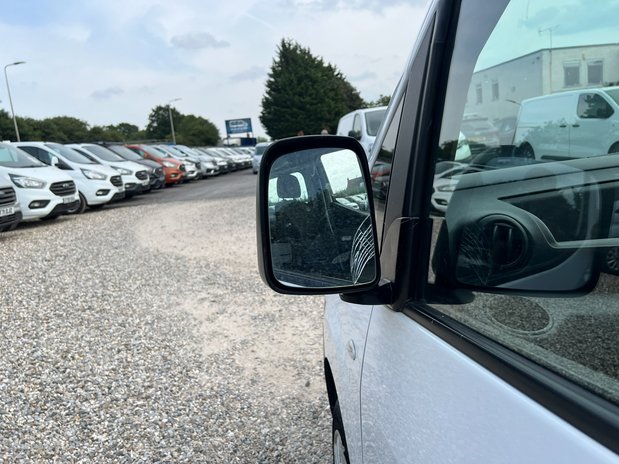 Nissan NV200 Crew Cab SWB L1H1 Low Roof Acenta Air Con EURO 6 NO VAT 17