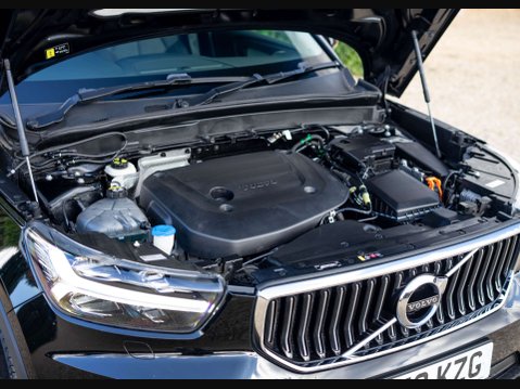Volvo XC40 2.0 XC40 Inscription B4 MHEV AWD Auto 4WD 5dr 39