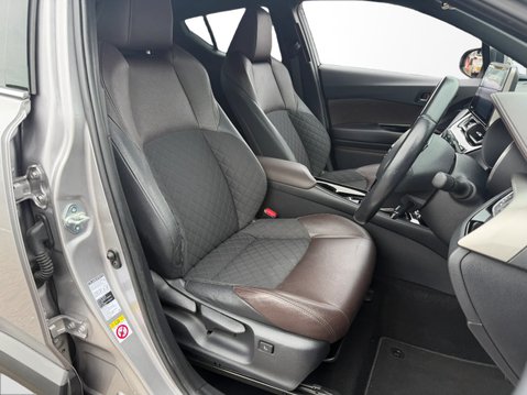 Toyota C-HR 1.8 Hybrid Excel 5dr CVT [Leather] 18