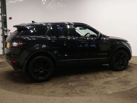 Land Rover Range Rover Evoque 2.0 Range Rover Evoque SE Tech TD4 Auto 4WD 5dr 9