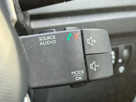 Renault Captur 1.5 dCi ENERGY Dynamique S MediaNav Euro 5 (s/s) 5dr 18