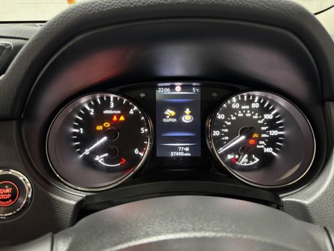 Nissan X-Trail 2.0 dCi Tekna 4WD Euro 6 (s/s) 5dr 23
