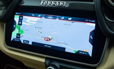 Ferrari GTC4 Lusso V12 21