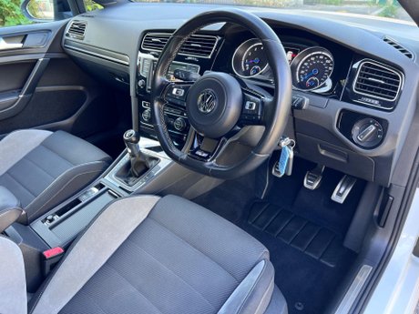 Volkswagen Golf 2.0 TSI BlueMotion Tech R 4Motion Euro 6 (s/s) 5dr 70