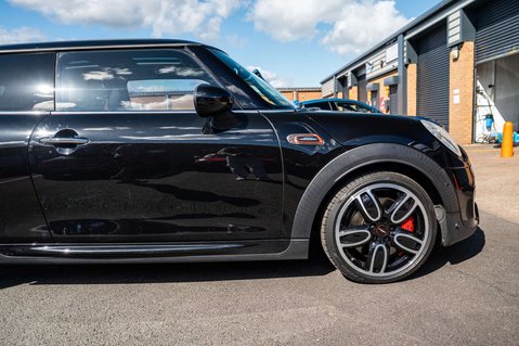Mini Hatch 2.0 John Cooper Works Auto 3dr 51