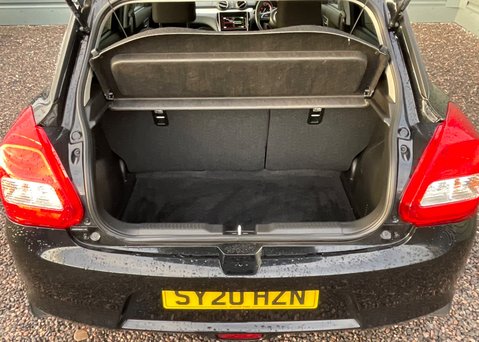 Suzuki Swift SZ-T DUALJET SHVS MHEV 19