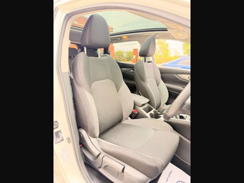 Nissan Qashqai 1.5 Qashqai N-Connecta dCi 5dr 2