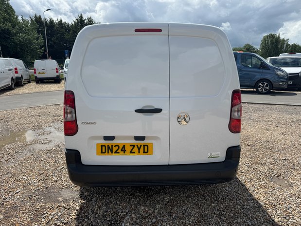 Vauxhall Combo Crew Cab LWB L2H1 Low Roof Prime 2300 Aircon Cruise Nav EURO 6 8