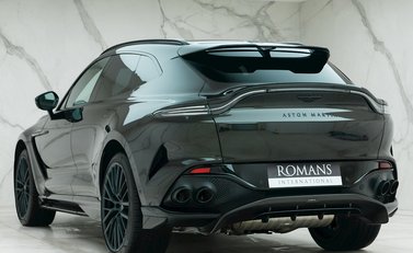 Aston Martin DBX 707 3