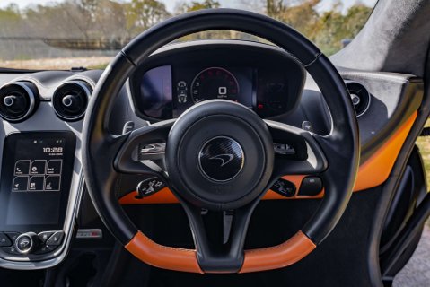 McLaren 570S 570 S Coupe 13