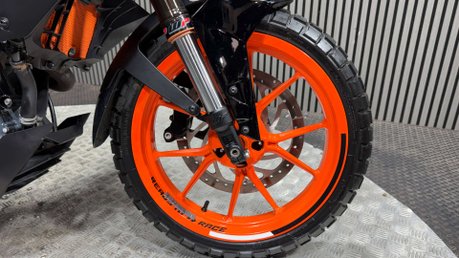 KTM 390 DUKE 2018 ONLY 11K GREAT LOOKING A2 READY ENDURO BIKE 390CC 3
