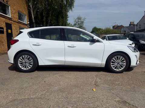 Ford Focus 1.0T EcoBoost Titanium Hatchback 5dr Petrol Auto Euro 6 9