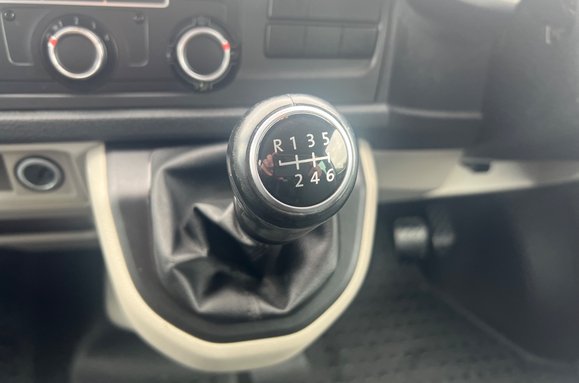 Volkswagen Transporter T32 TDI KOMBI HIGHLINE BMT 37